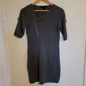 BCBGMaxazria 100% Lambswool Assymmetrical Neck Mini Sweater Dress sz XS Gray